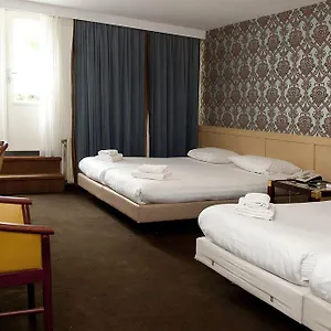 3* Hotel 74